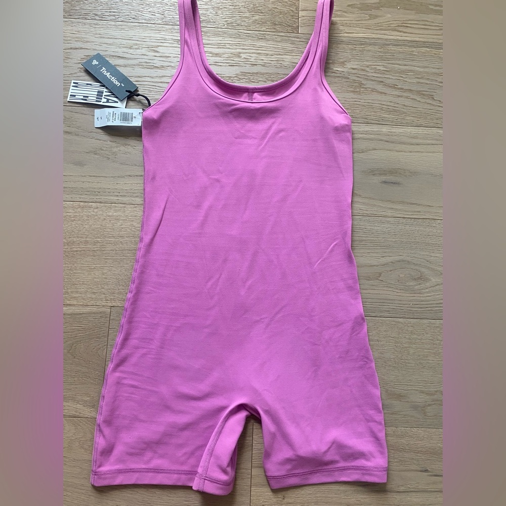 Aritzia TnaBUTTER™ Shake-It 5" Romper